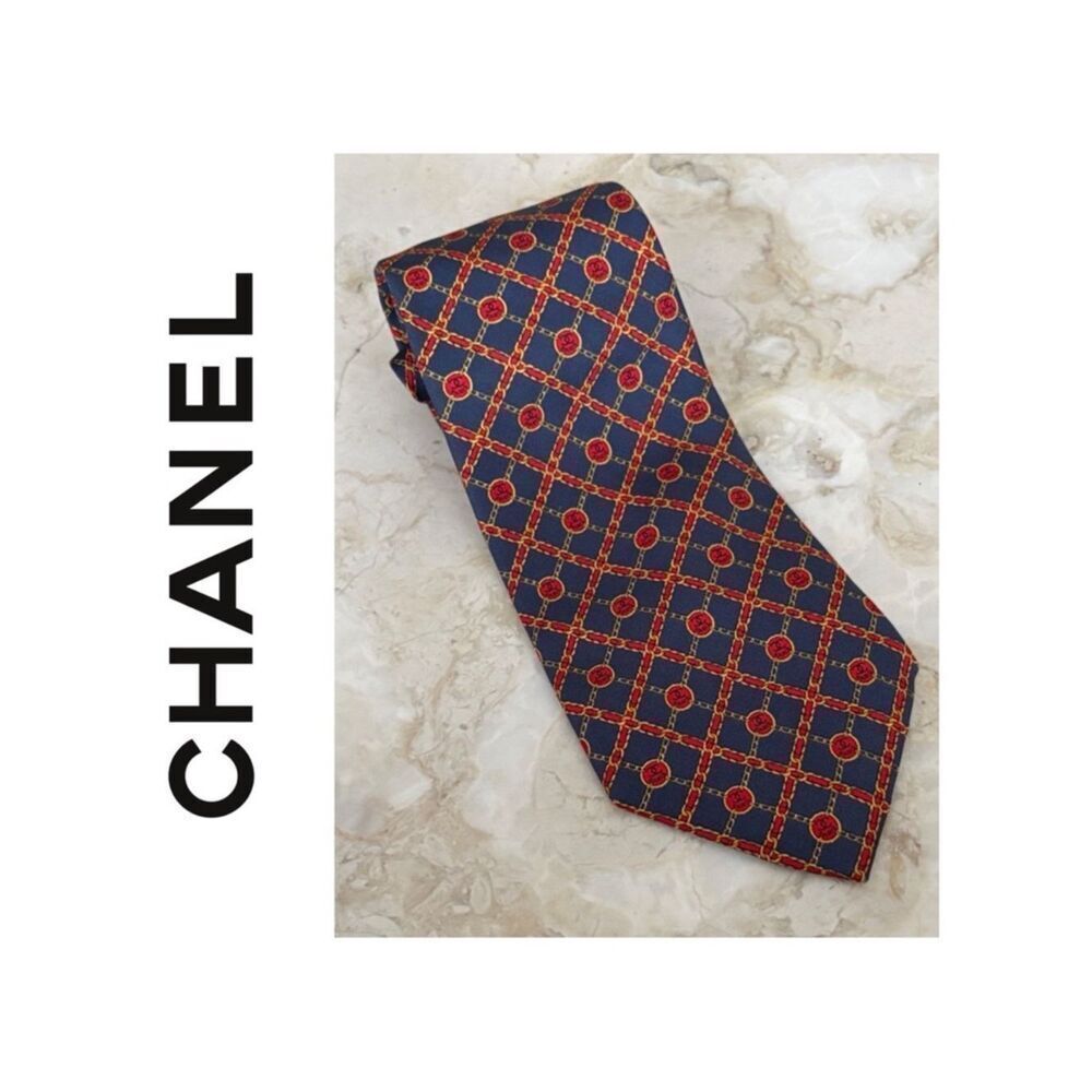 CHANEL CC Logo Chain Pattern 100% Silk Tie Multi-Colour Authentic Luxury